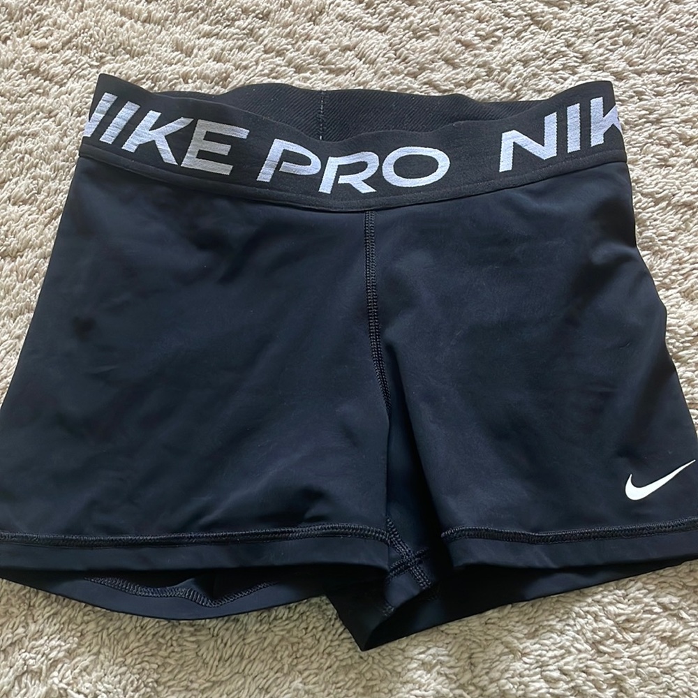 nike pros black/white - adult small